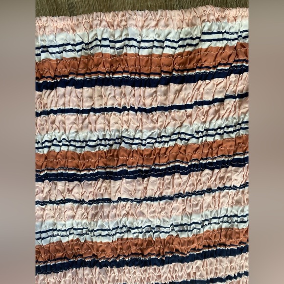 NWOT - Stylehouse Shirred Tube Top from The Buckle - Size Large - Picture 2 of 7